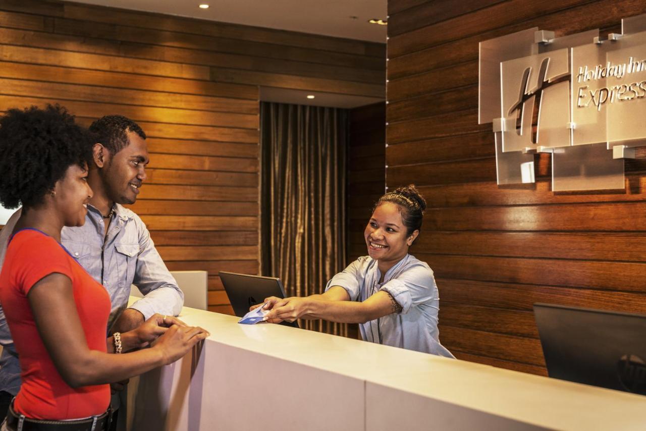Holiday Inn Express Port Moresby By Ihg Exterior photo
